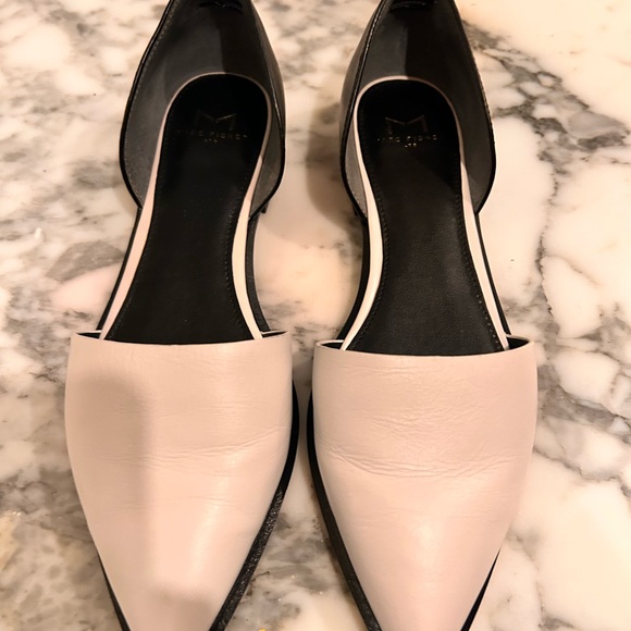 Marc Fisher Shoes - Marc Fisher pointy black and white flats